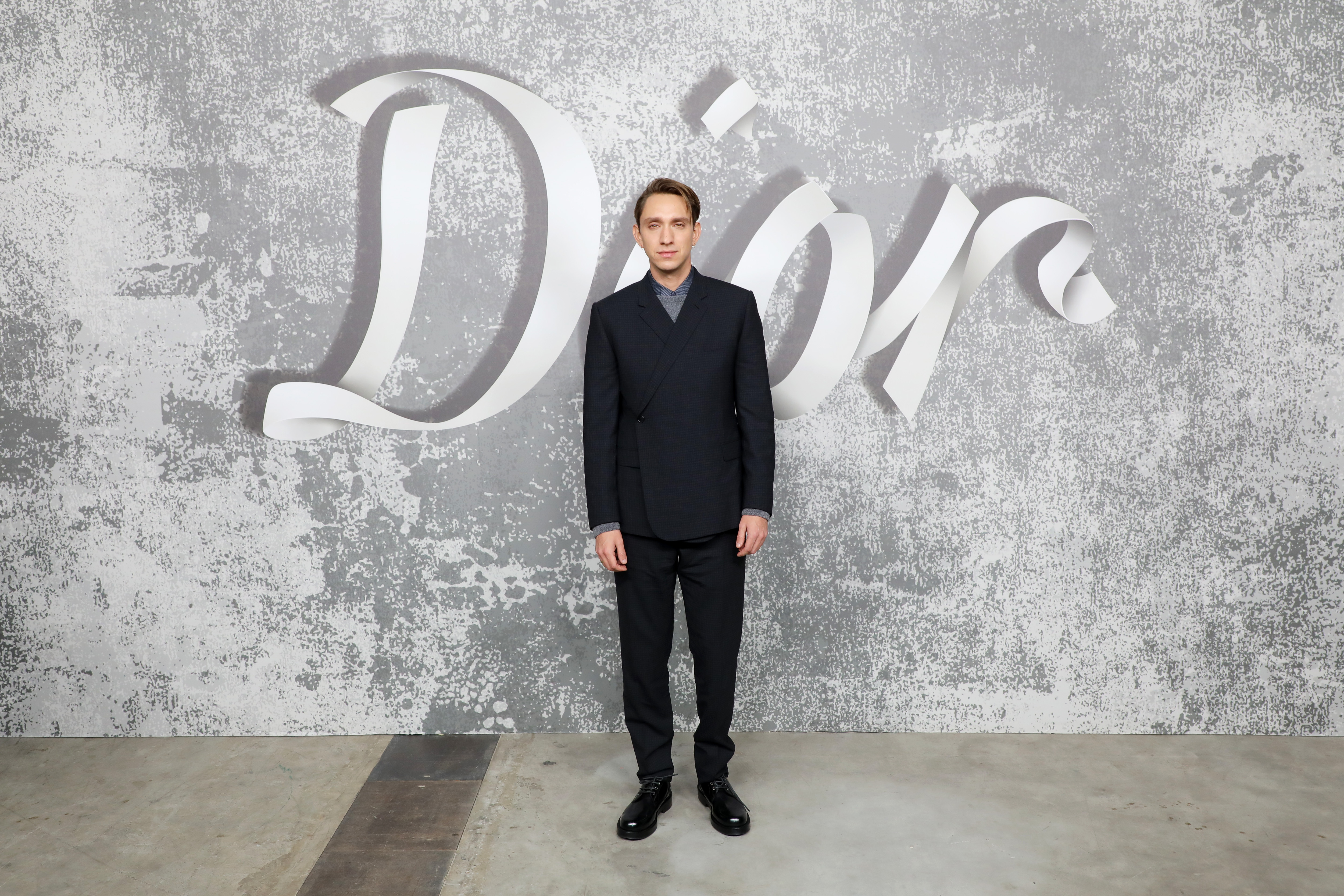 <p>Dior Mens Fall 2022 - Oliver Sim</p>